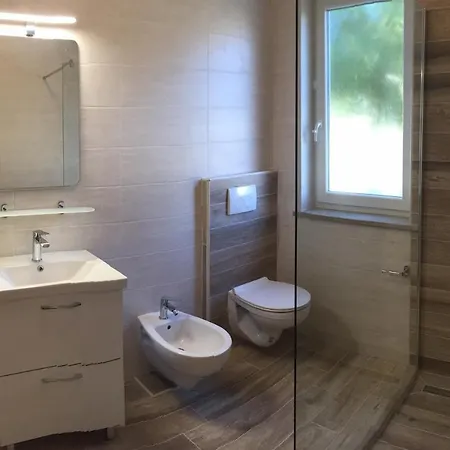 Lucia Apartment Cres