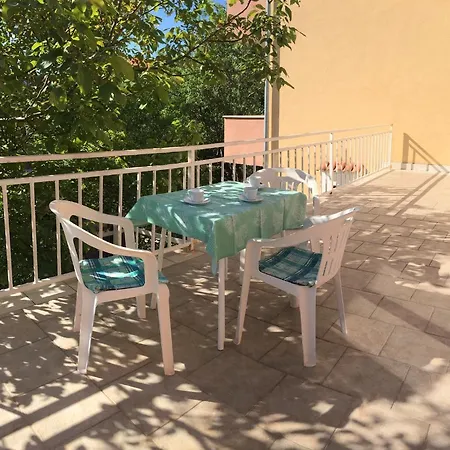 Lucia Apartamento *