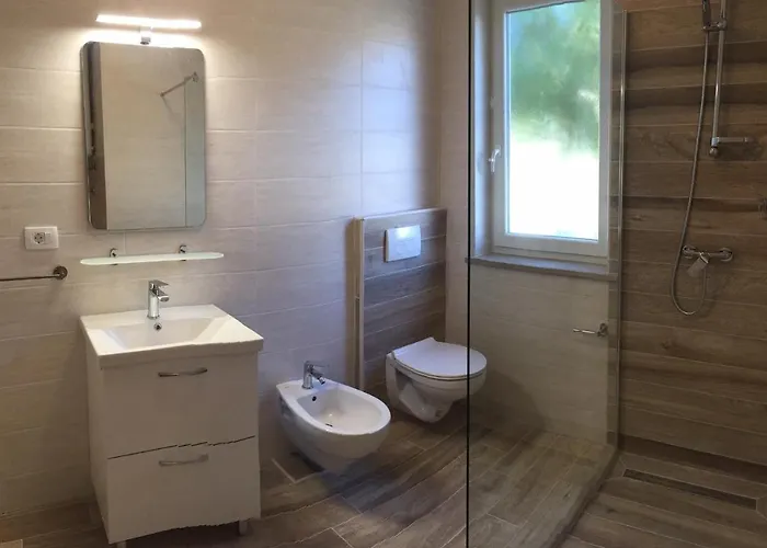 Lucia Apartment Cres